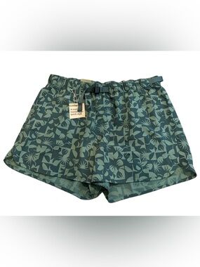 NWT Women’s REI Co-op Trailmade Amphib Shorts in the "Sun Peak Jasper Green"